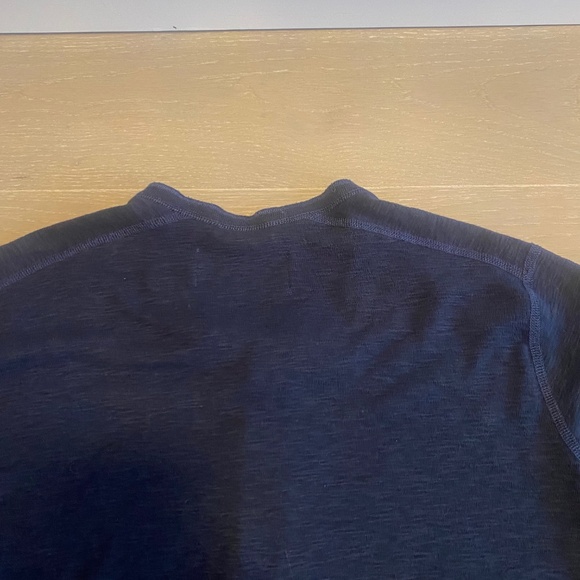 WINGS & HORNS navy henley, size M - Picture 2 of 9